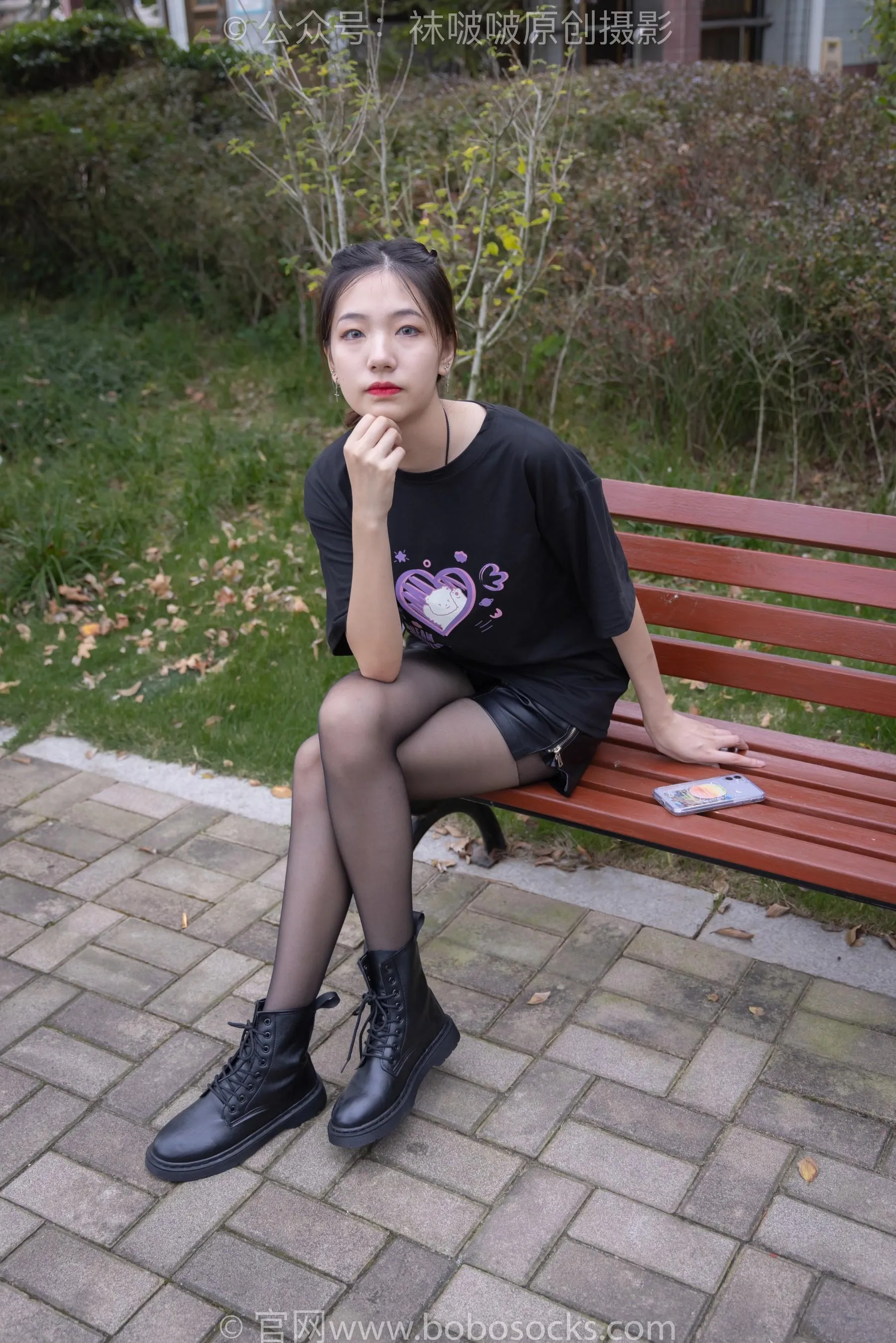 [BoBoSocks袜啵啵]NO.221 小甜豆-马丁靴、黑丝 [83P]插图4